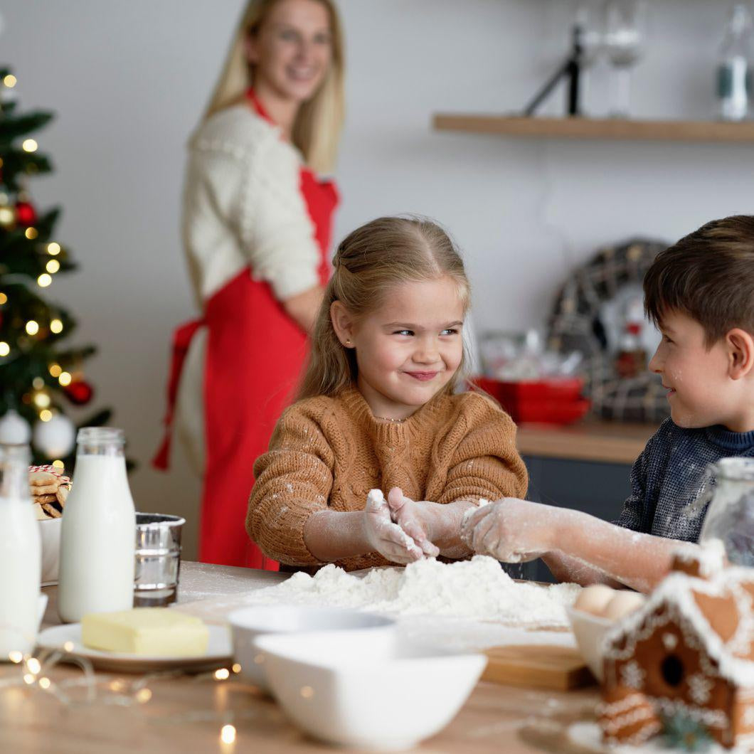 Ways to Entertaining Children At Christmas | Natural Baby Shower