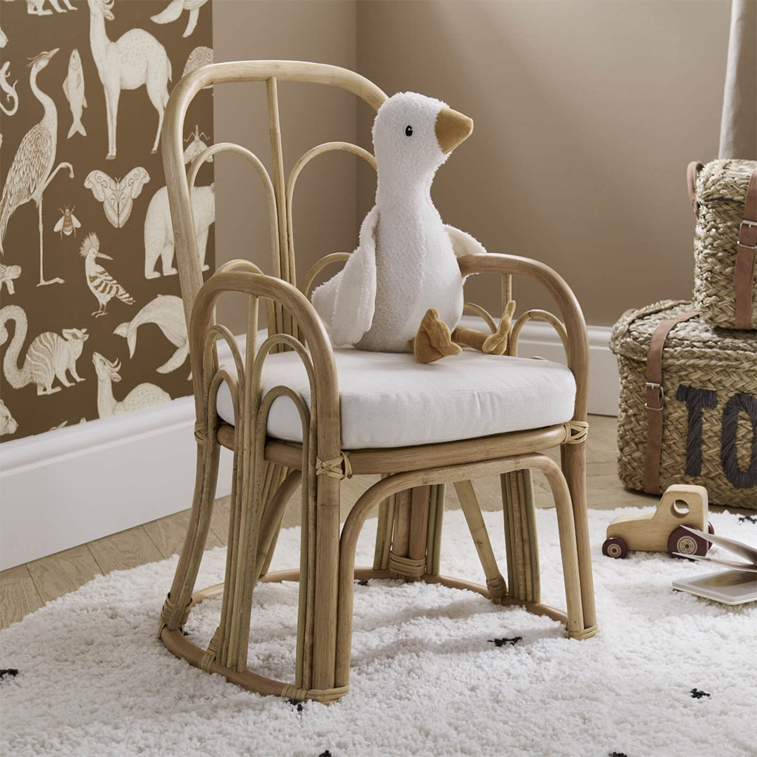 cuddleco-kids-chair-lifestyle_161b0294-a651-4780-ad77-90ac61ec652e | Natural Baby Shower