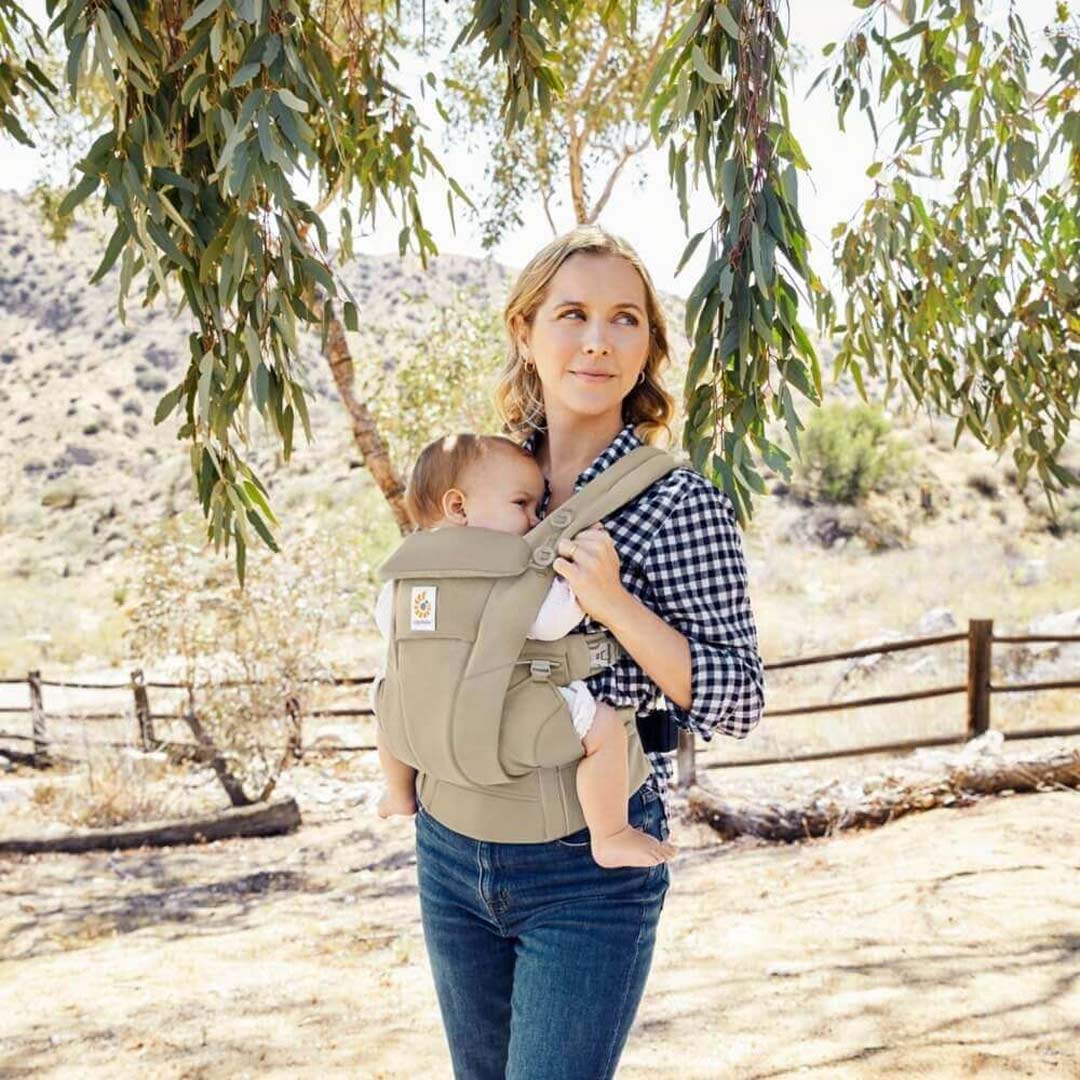 ergobaby-omni-dream-baby-carrier-soft-olive-lifestyle-2_2cbaf59b-fee0-4172-8029-9b7aafe0ea78-Natural Baby Shower