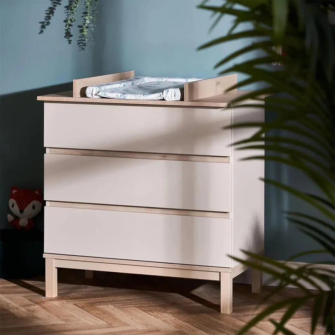 obaby-astrid-changing-unit-satin-lifestyle-3 | Natural Baby Shower