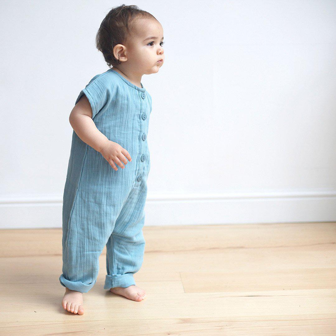 pigeon-organics-jumpsuit-muslin-turquoise-2021-lifestyle_19d4f889-81f9-4d32-8187-df4bf1765143-Natural Baby Shower