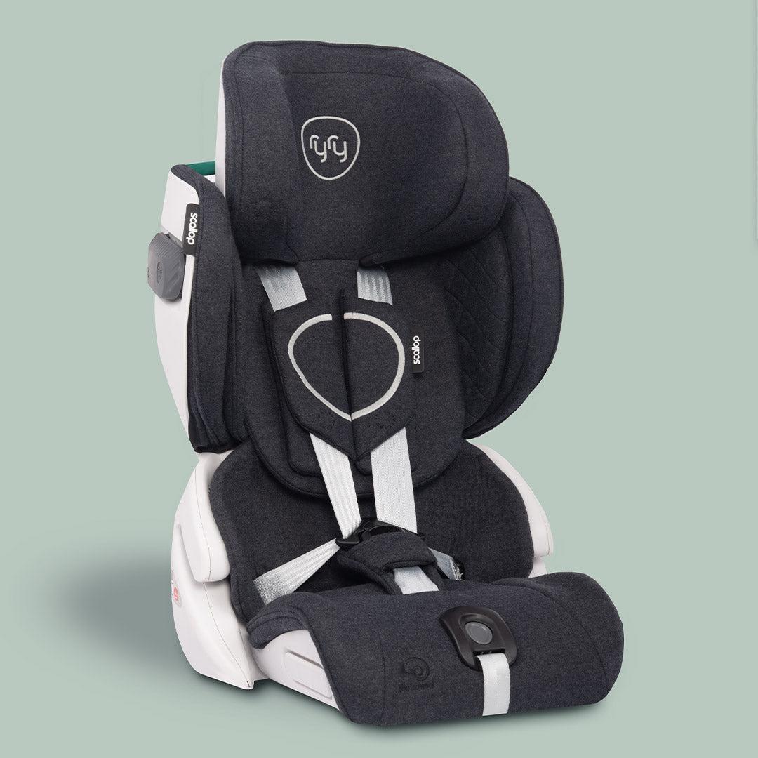 ryry-scallop-car-seat-true-charcoal-lifestyle_1800x1800_622f55f1-38e8-4e6a-bcc9-a3f032daee11-Natural Baby Shower