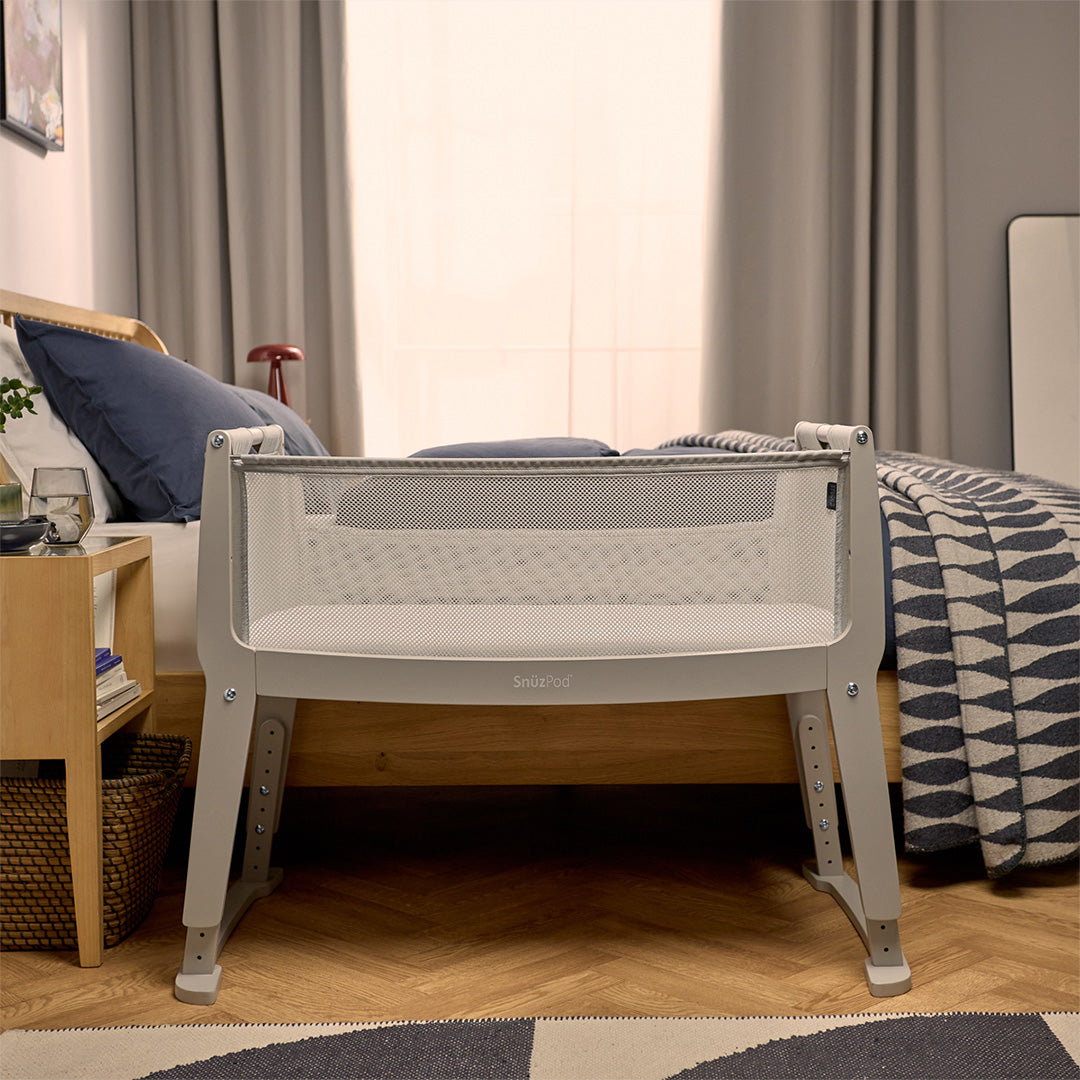 Snüz Snuzpod Studio Bedside Crib - Oslo Grey