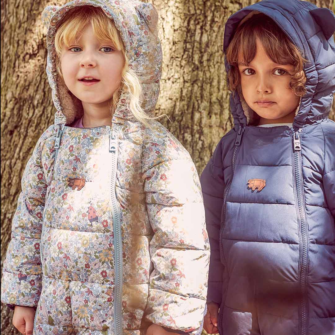 toastie-eco-fill-onesie-wild-blue-rose-garden-lifestyle_1a3c8b7c-8c81-41d1-9606-a137528c154f-Natural Baby Shower