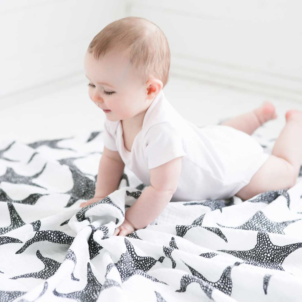 Etta Loves XL Muslin 0-4m - Starfish-Muslin Wraps-Starfish- | Natural Baby Shower