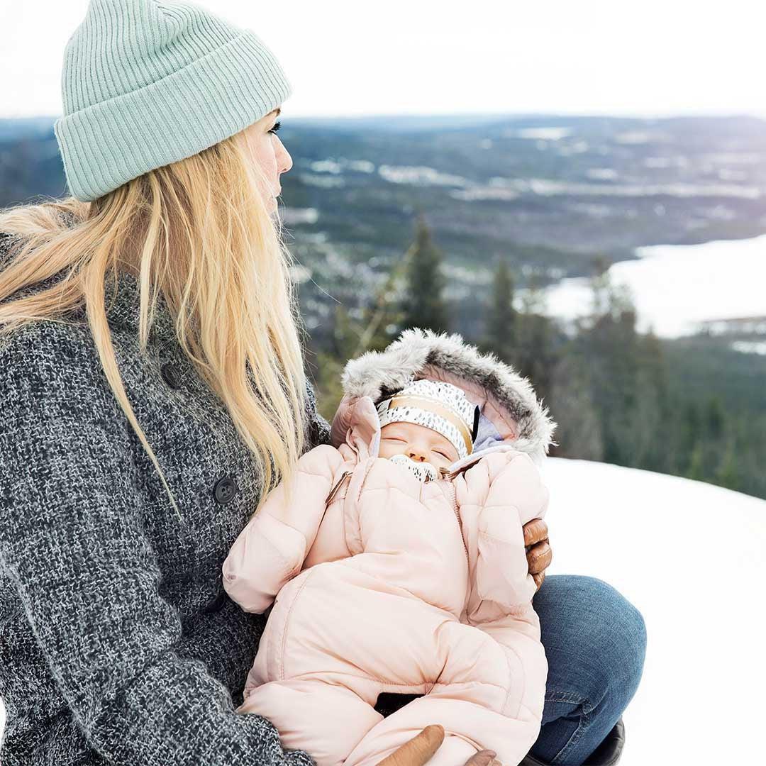 7 tips for your family ski holiday | Natural Baby Shower