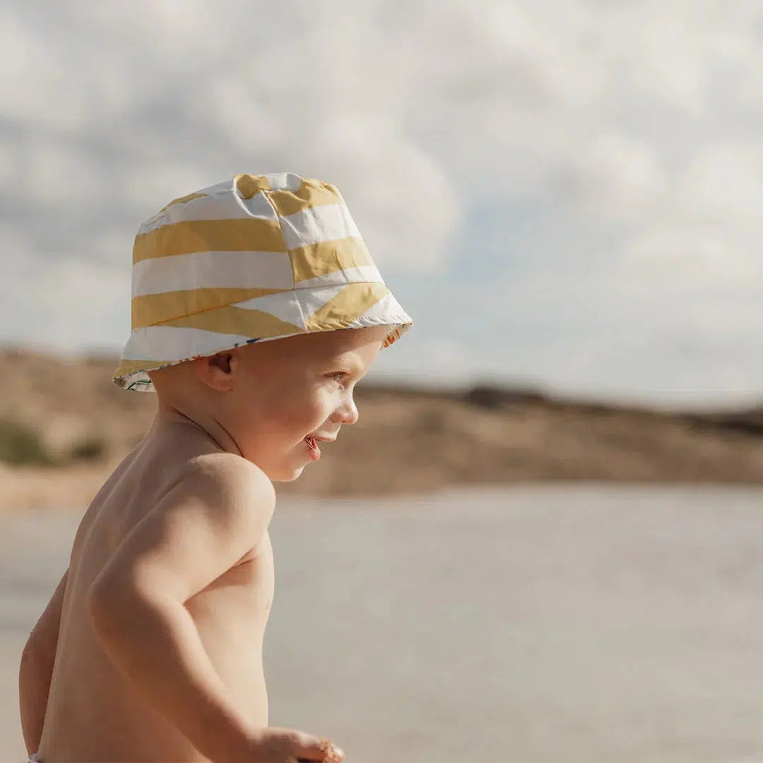 What to Pack When Travelling with a Baby | Natural Baby Shower
