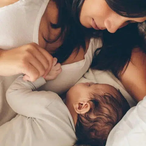 Baby feeding: Finding the way that's best for you both | Natural Baby Shower