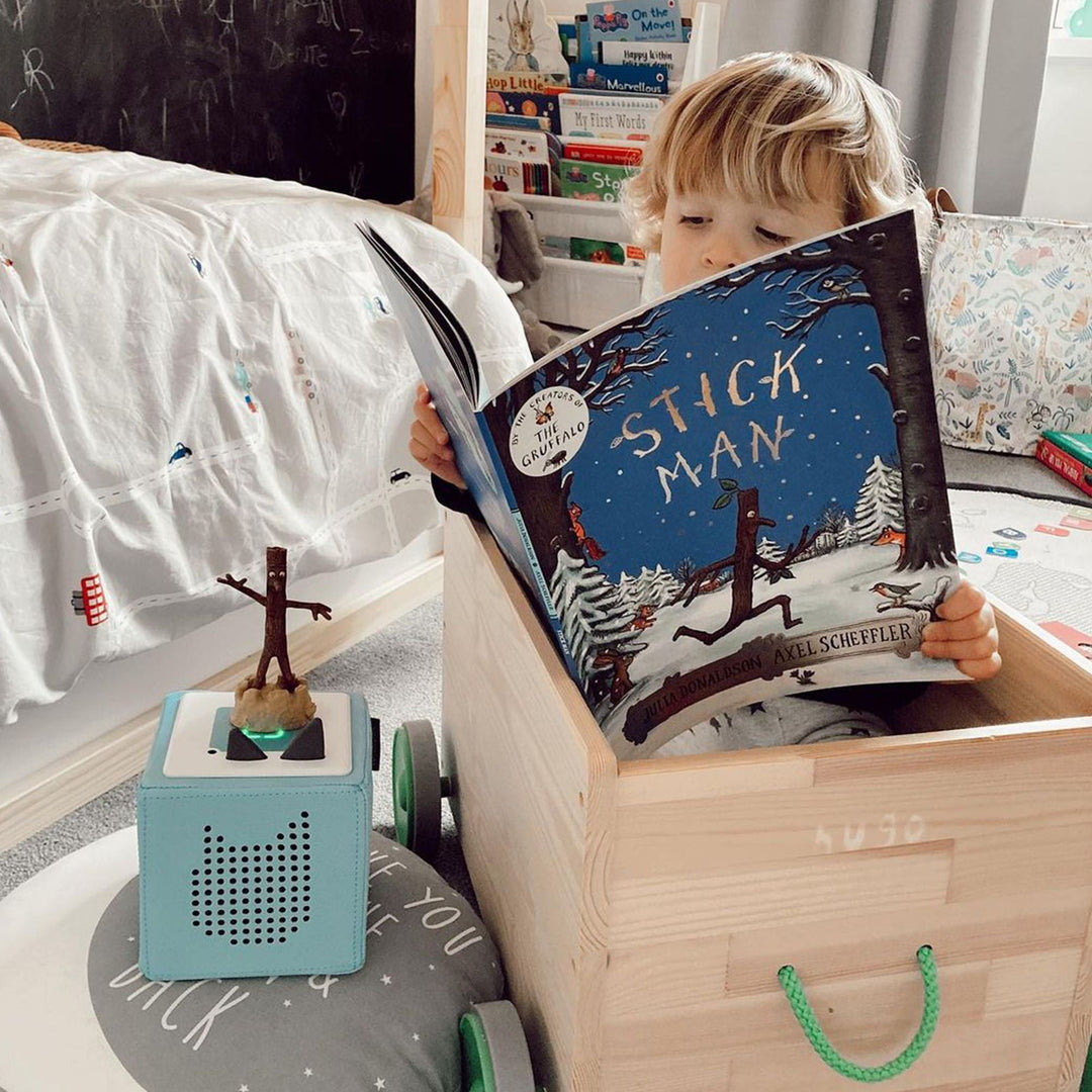 Early literacy guide with Tonies Toniebox | Natural Baby Shower