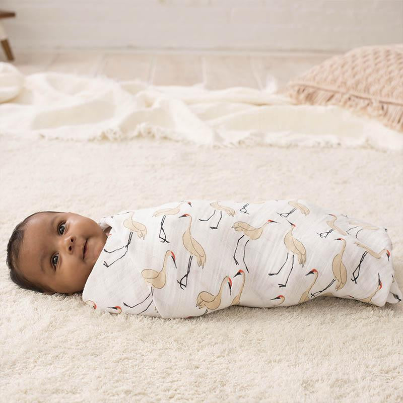 The benefits of swaddling with aden + anais - Natural Baby Shower