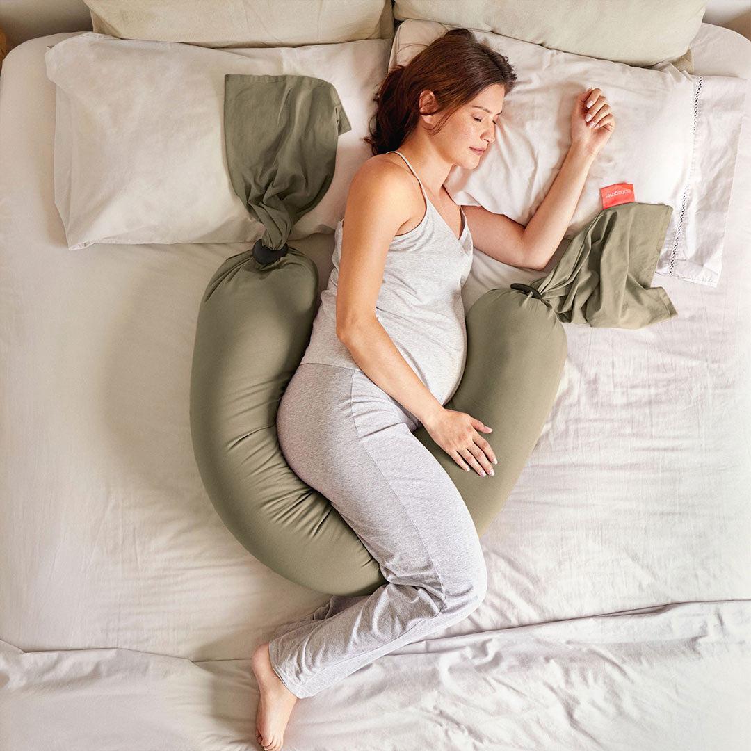 How to Use a Pregnancy Pillow Correctly | Natural Baby Shower
