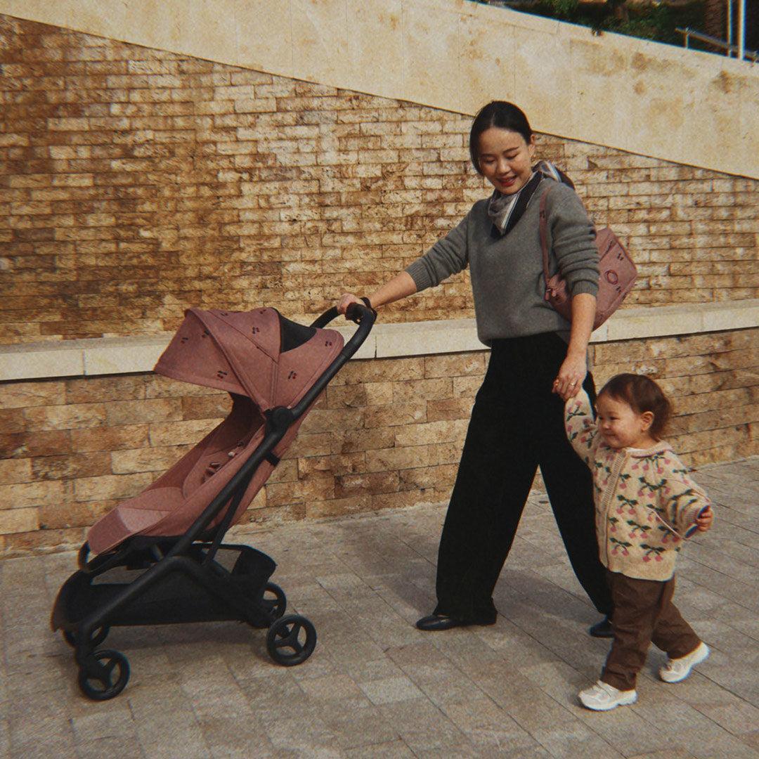 Pushchair or Stroller for Travel? | Natural Baby Shower