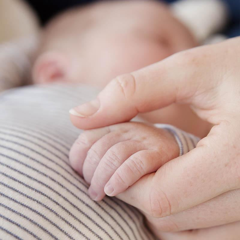 How to trim your baby’s nails - Natural Baby Shower