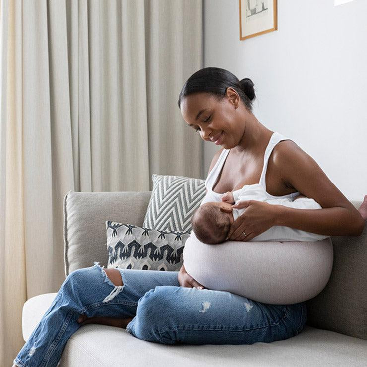 Your expert guide to nursing pillows with bbhugme | Natural Baby Shower