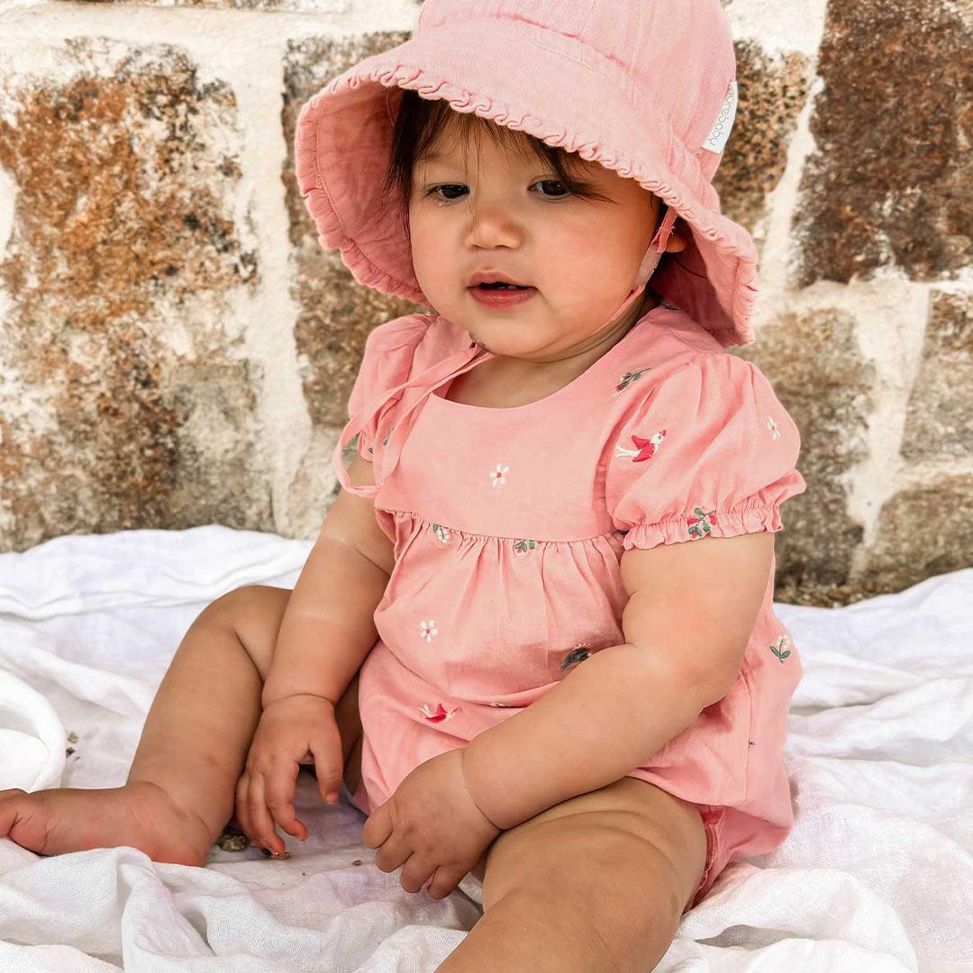 How to Dress Baby Summer Days and Nights | Natural Baby Shower
