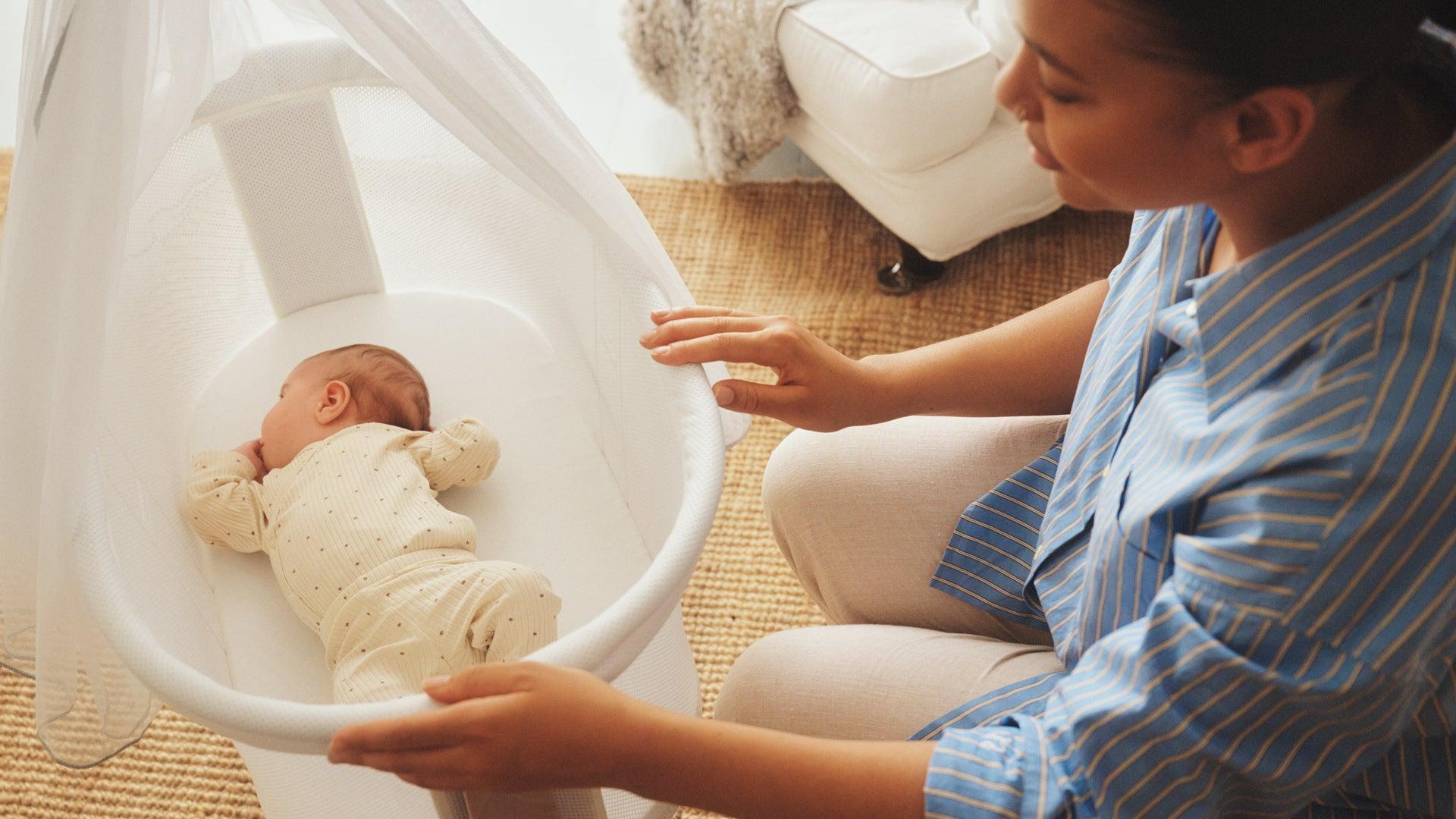 041121-cradle-white-lifestyle-babybjorn-24-3 | Natural Baby Shower