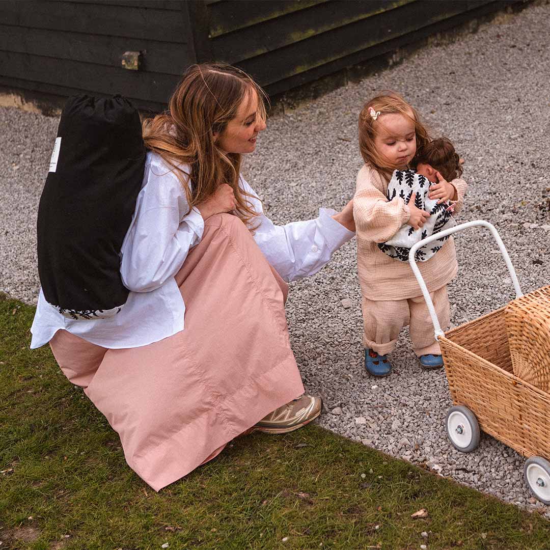 Etta Loves Outdoor Playmat - Black & White-Outdoor Play-Black & White-One Size | Natural Baby Shower