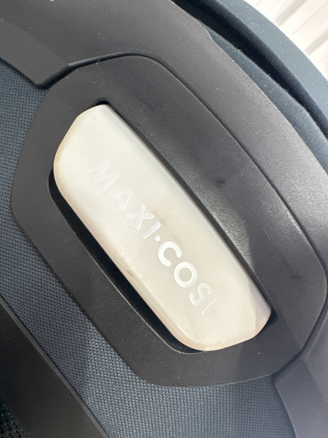 Outlet - Maxi-Cosi Pebble 360 Pro Car Seat - Essential Graphite-Car Seats-Essential Graphite-No Base | Natural Baby Shower