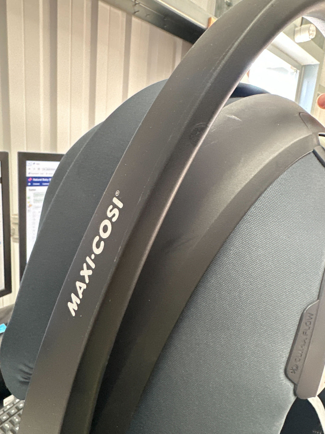Outlet - Maxi-Cosi Pebble 360 Pro Car Seat - Essential Graphite-Car Seats-Essential Graphite-No Base | Natural Baby Shower