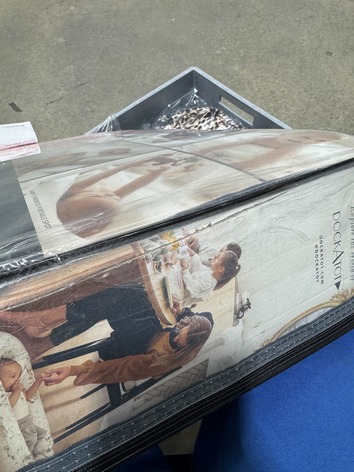 Outlet - DockATot Deluxe+ Dock - Blossom Chambray-Baby Nests-Blossom Chambray- | Natural Baby Shower