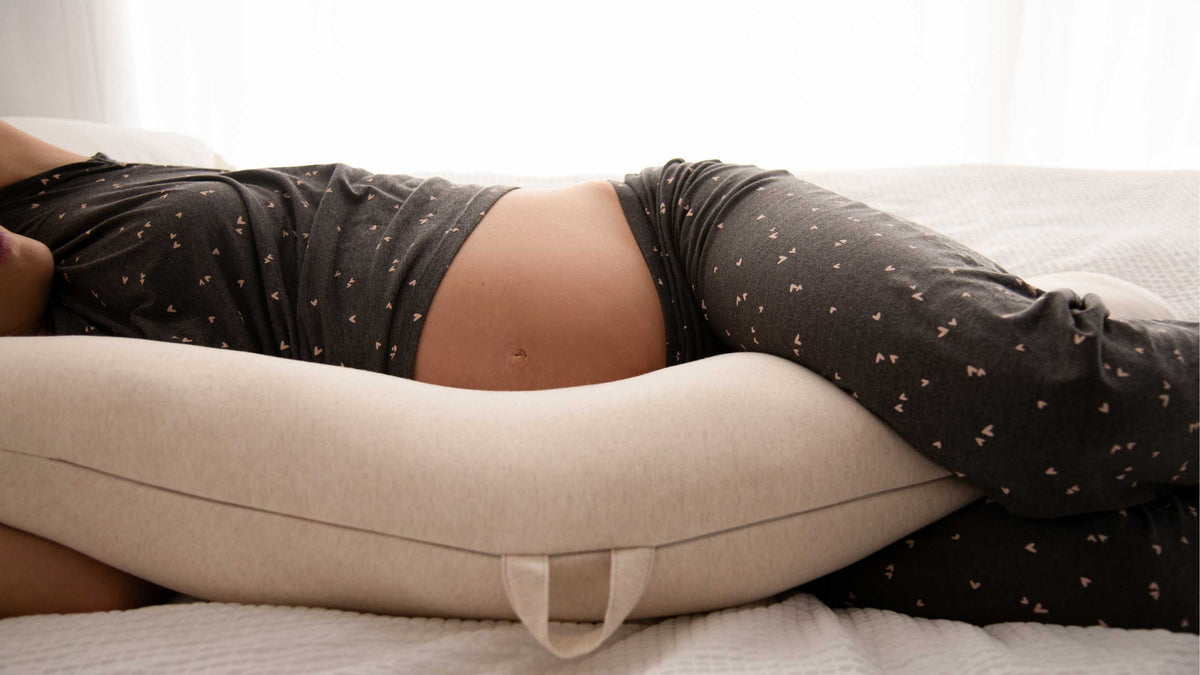 Purflo-Luna-Pregnancy-Pillow-Hero-1 | Natural Baby Shower
