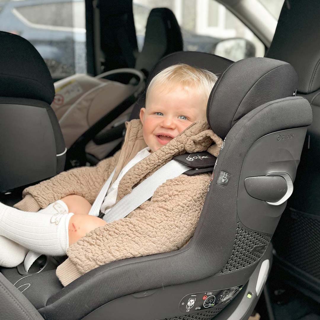 CYBEX Sirona G i-Size Plus Car Seat Almond Beige