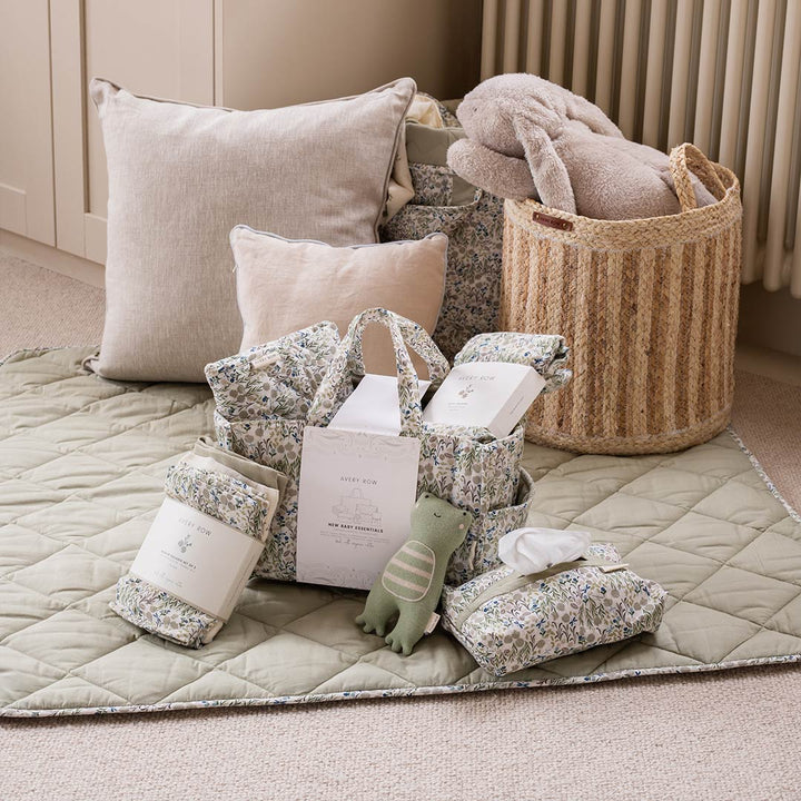 Avery Row New Baby Essentials Gift Set - Riverbank-Clothing Sets-Riverbank-One Size | Natural Baby Shower