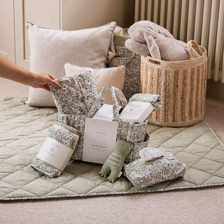 Avery Row New Baby Essentials Gift Set - Riverbank-Clothing Sets-Riverbank-One Size | Natural Baby Shower