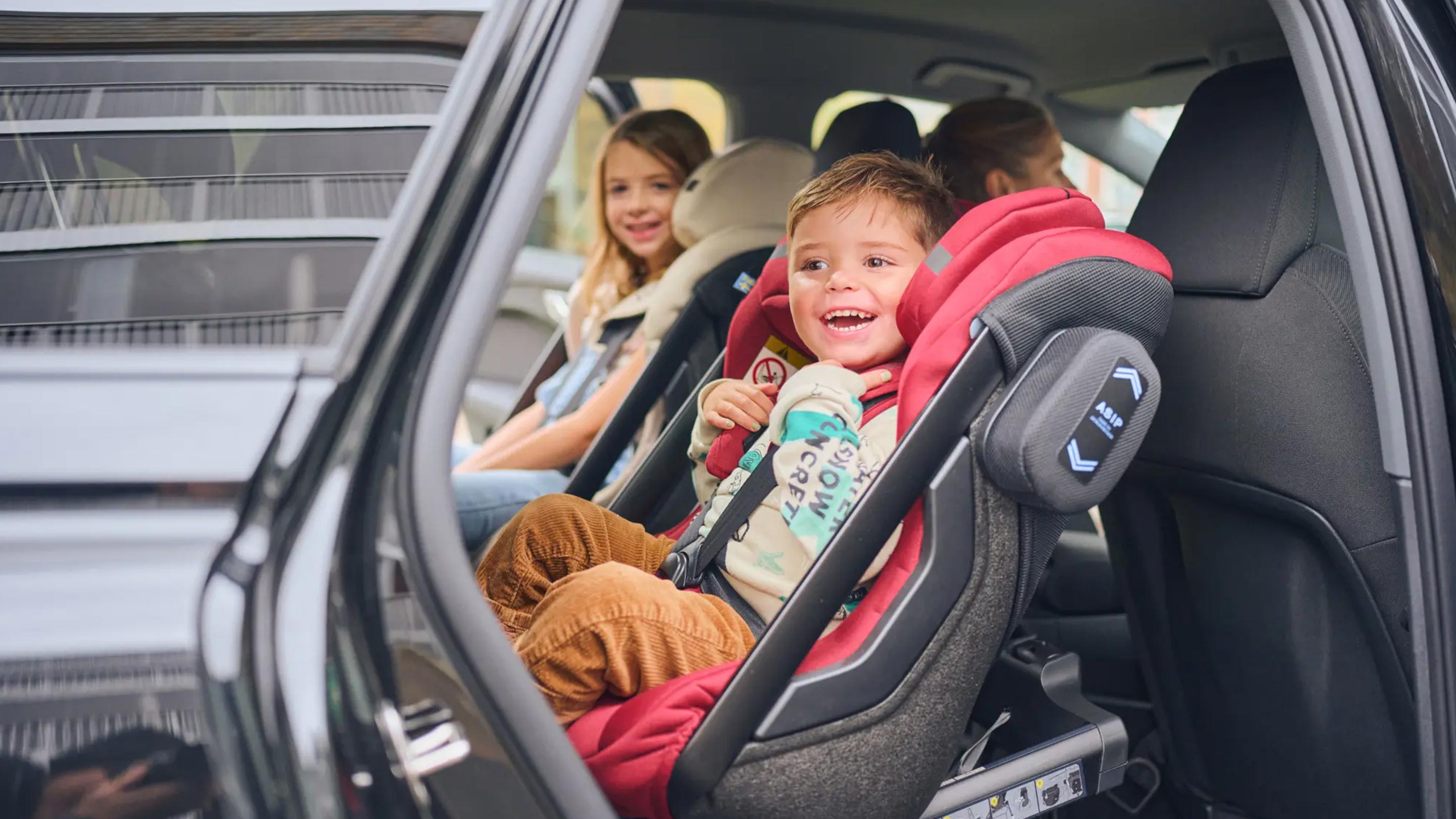 Axkid is the leading brand regarding child safety and car seats.