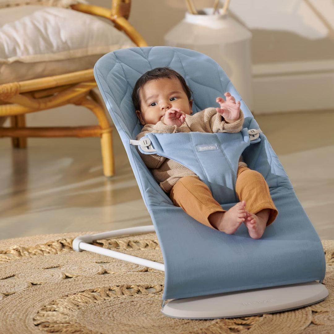 BabyBjörn Bliss Woven Petal Quilt Baby Bouncer