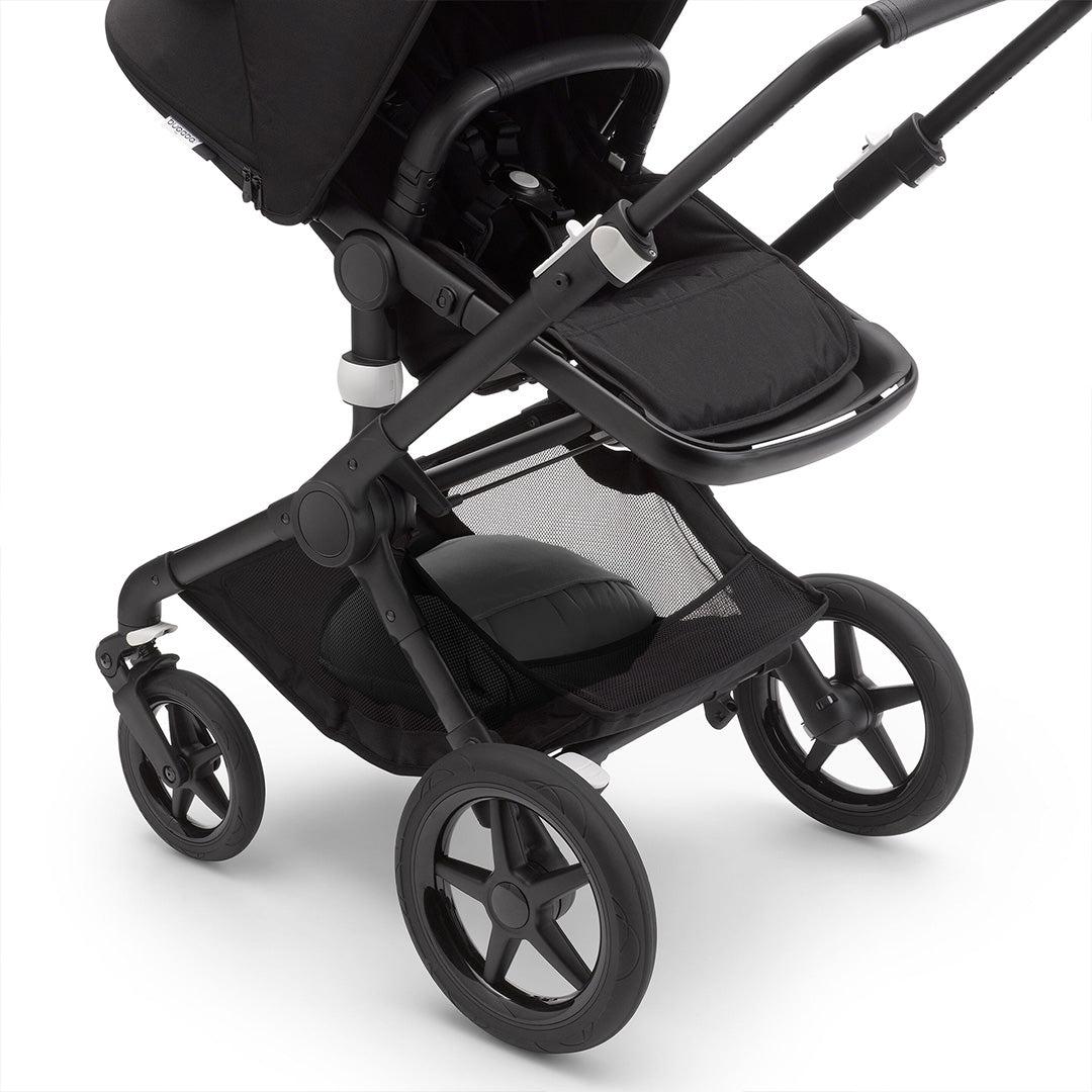bugaboo footmuff midnight black Bugaboo Footmuff | Cocoon-Shaped Headpiece