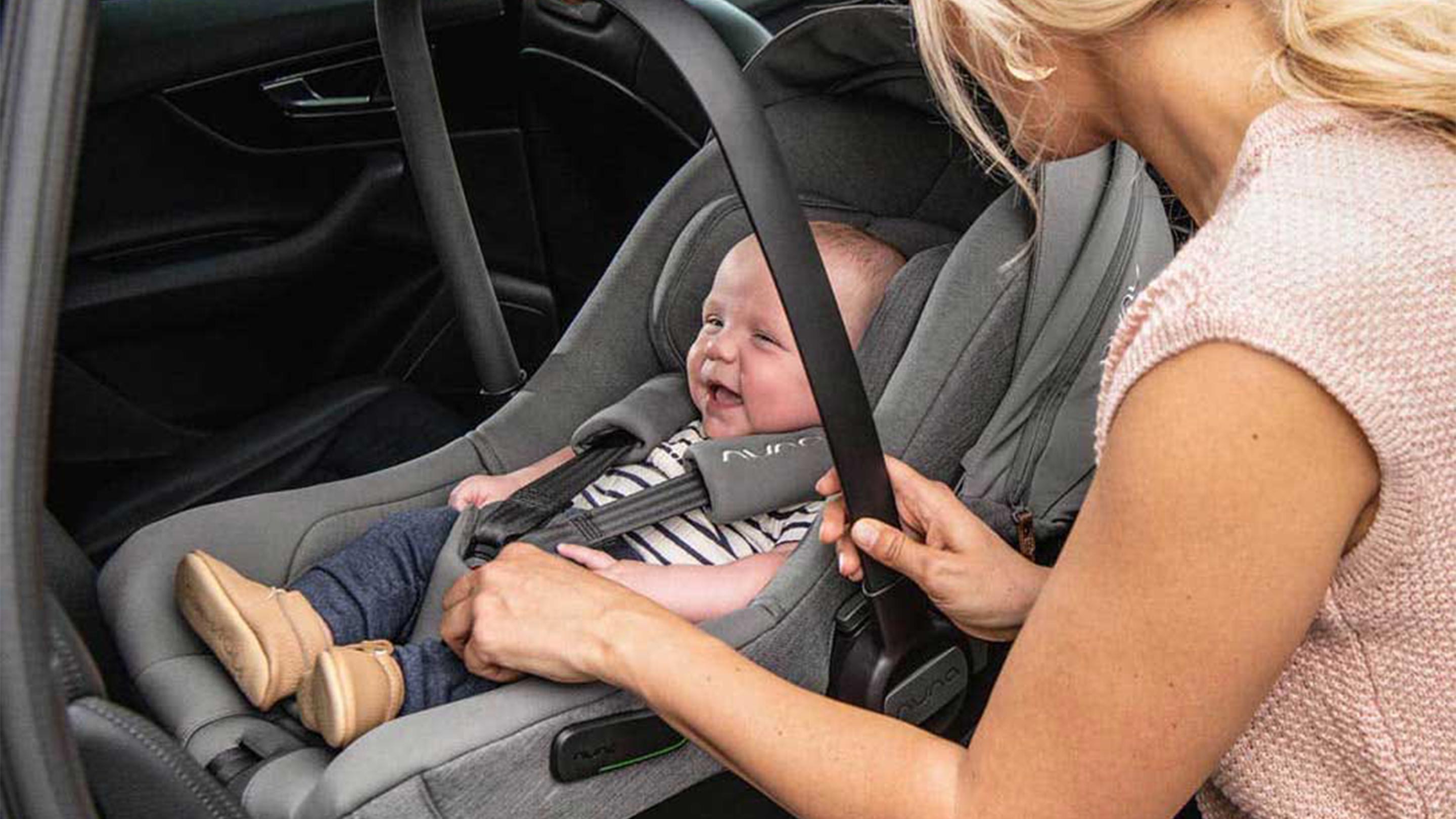 Britax Römer HI-LINER Highback Booster in Space Black