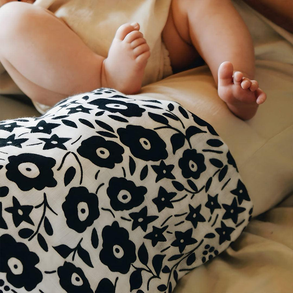 Etta Loves x LIBERTY Sensory Muslin 2-Pack - Multicoloured-Muslin Wraps-Multicoloured-80x80 | Natural Baby Shower