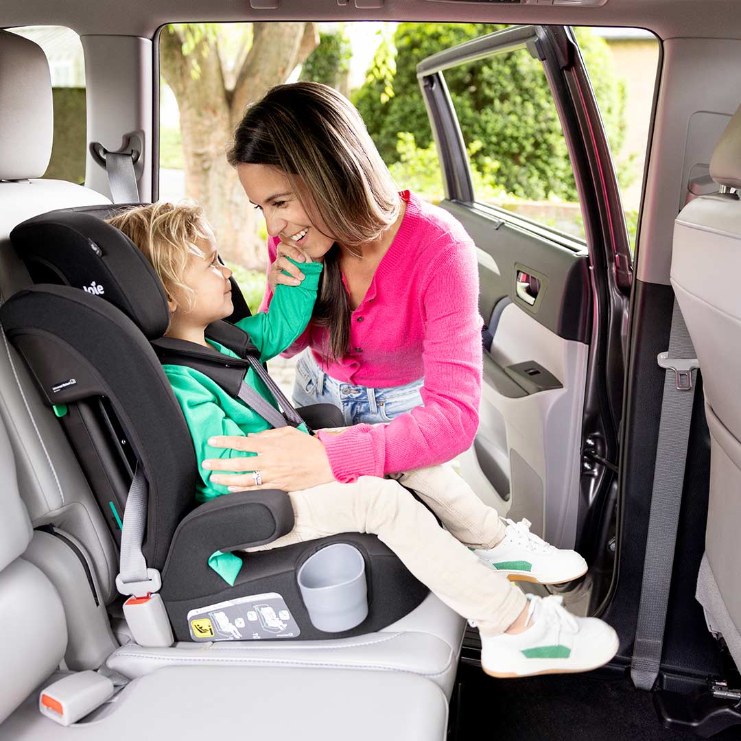 joie-elevate-r129-car-seat-shale-lifestyle-4_d272b04f-9906-4e99-b906-80e0e7567542 | Natural Baby Shower