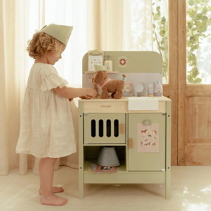 Little Dutch Wooden Veterinary Practice-Role Play- | Natural Baby Shower