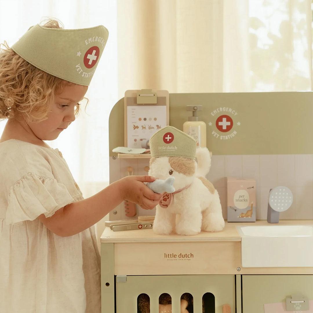 Little Dutch Wooden Veterinary Practice-Role Play- | Natural Baby Shower
