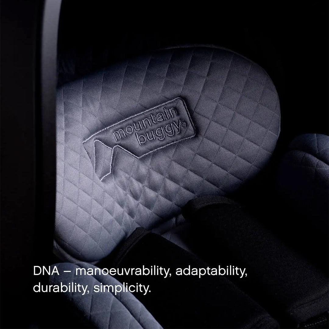 Mountain Buggy Nest R129 i-Size Car Seat & Base - Black-Car Seats-Black- | Natural Baby Shower