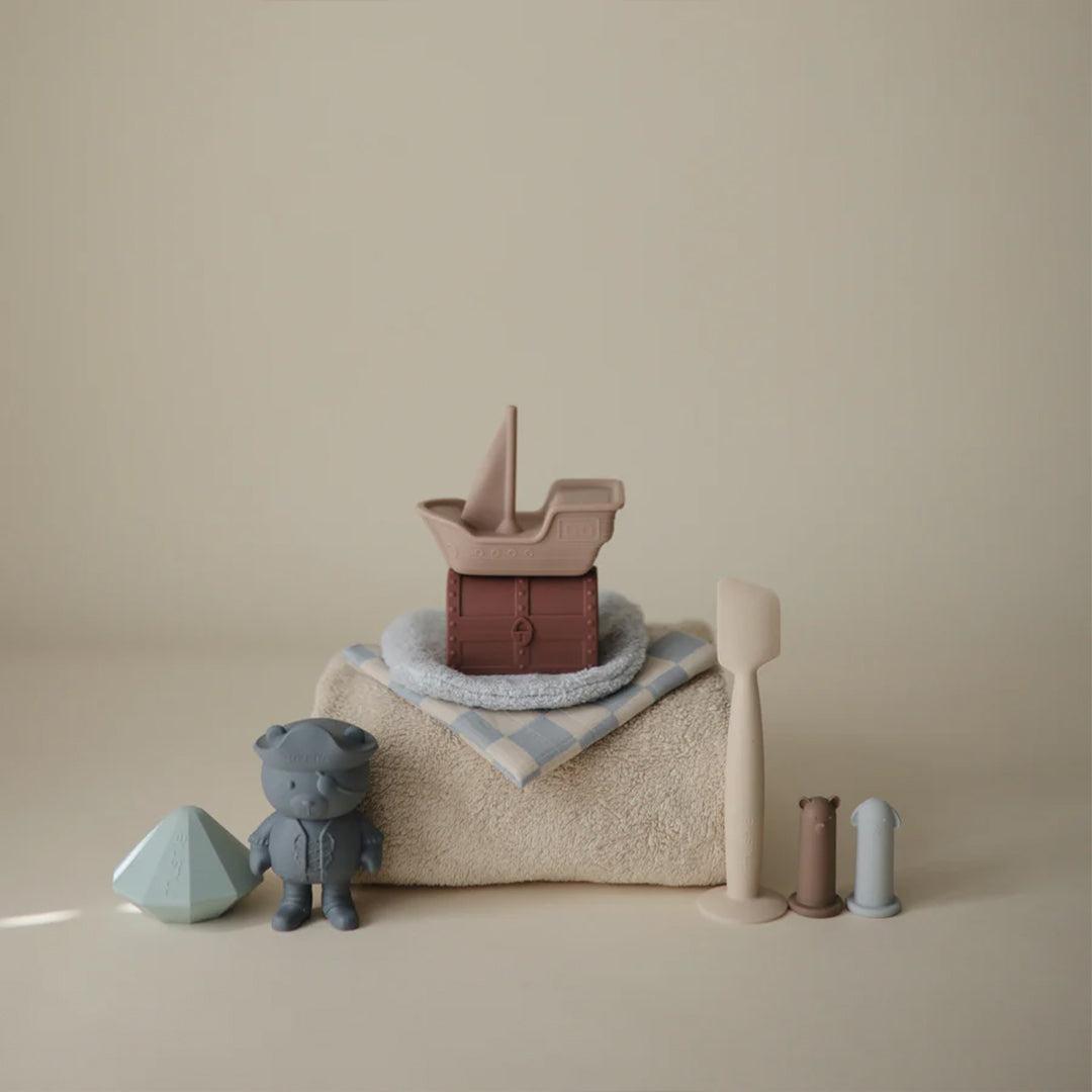 Mushie Pirate Mold Free Bath Play Set - Pirate Theme In Multicolour-Bath Toys-Pirate Theme In Multicolour- | Natural Baby Shower