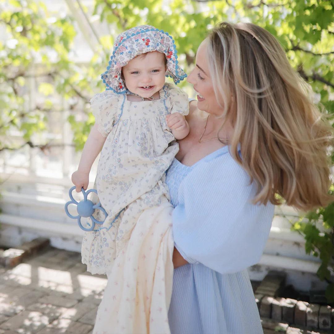 Mushie Swaddle - Bows-Swaddling Wraps-Bows-0m+ | Natural Baby Shower