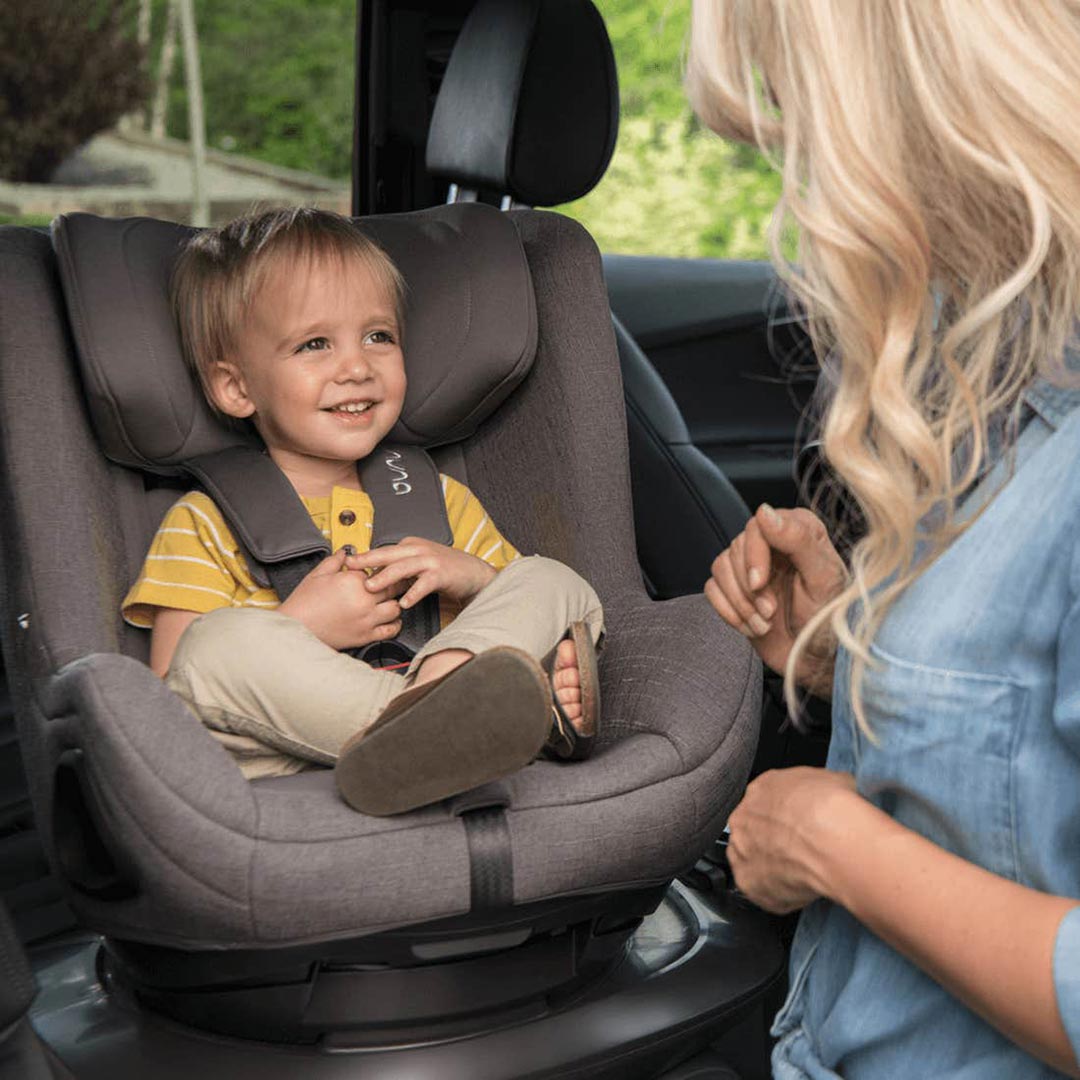 nuna-todl-next-car-seat-caviar-lifestyle_22f7483c-a287-4a9c-819b-098274ab9372-Natural Baby Shower