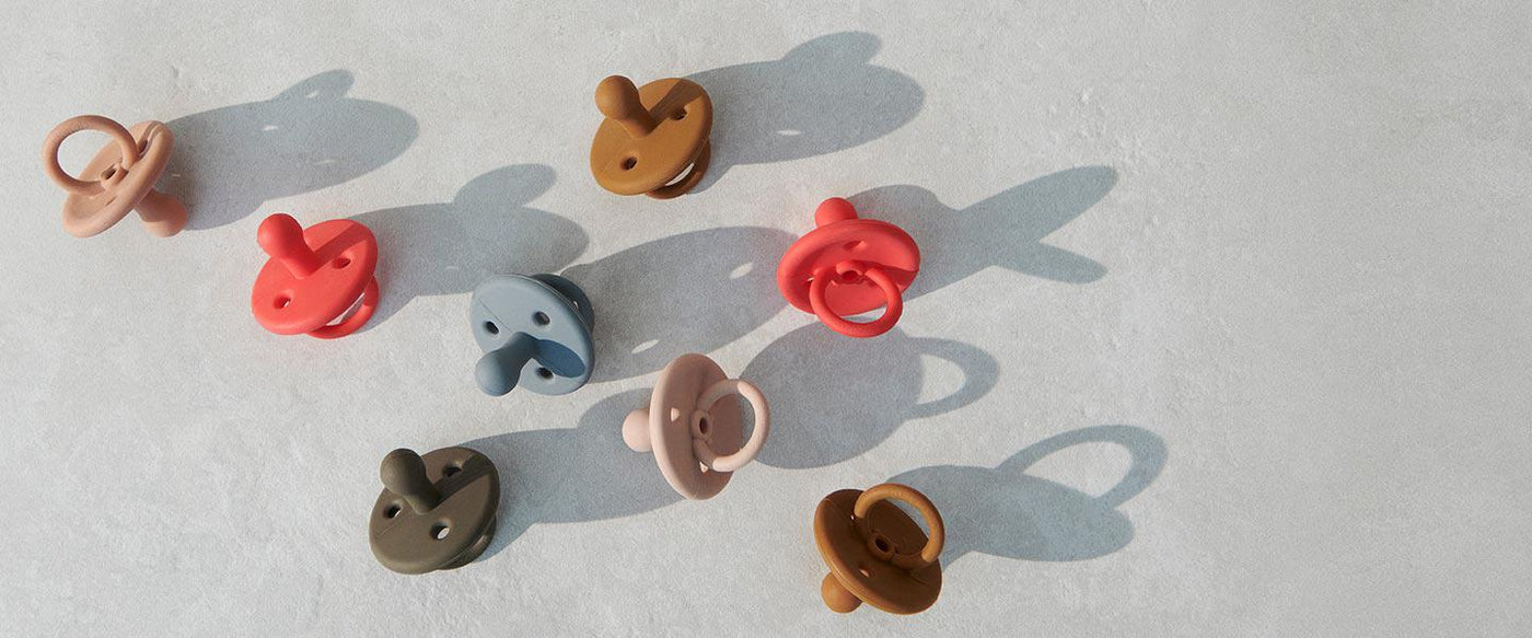 Pacifiers and Clips Baby Dummies Safe & Clean Protection Natural Baby Shower