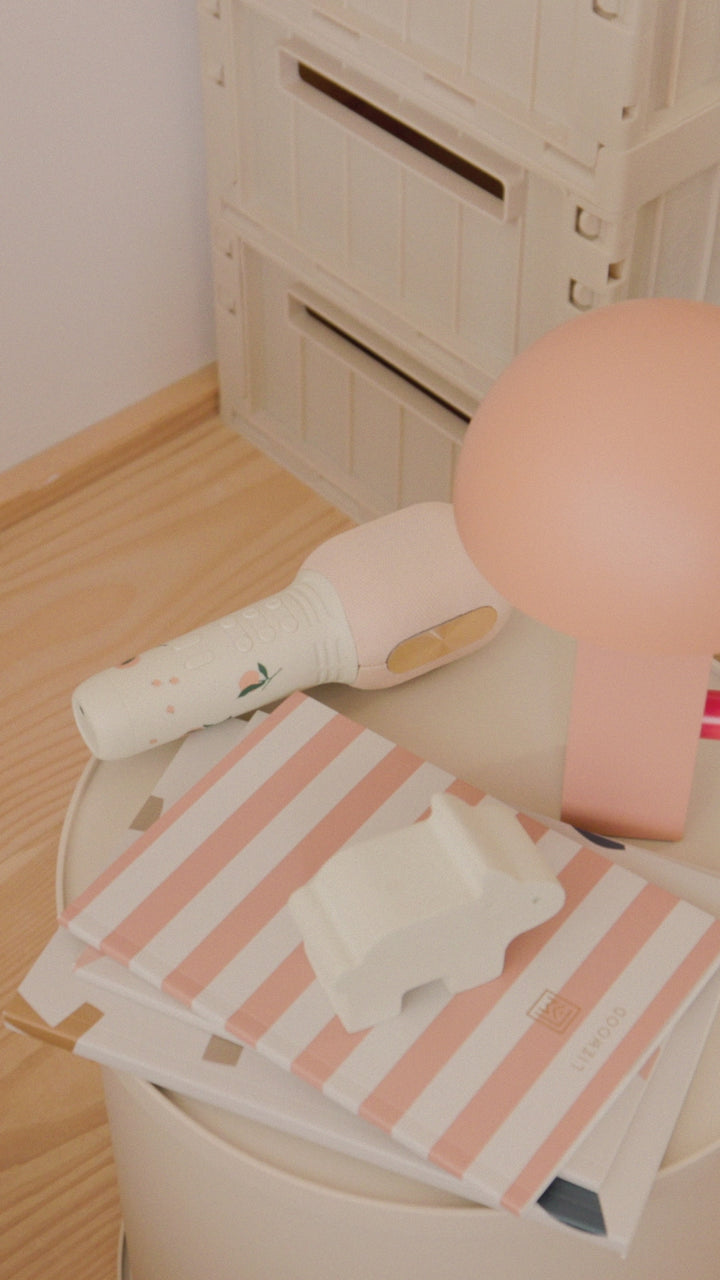 Liewood Beinta Karaoke Microphone - Peach / Sea Shell