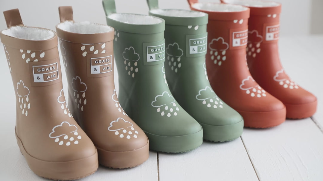 Grass & Air Colour-Revealing Wellies - Khaki Green