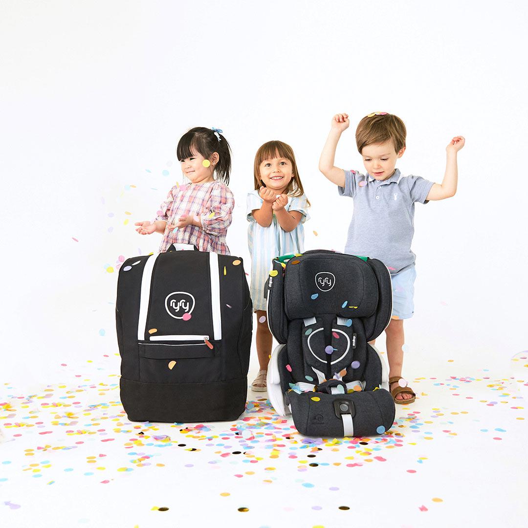 ryry-scallop-car-seat-true-charcoal-lifestyle-2_24264d4b-c2e3-44a5-8c8f-3ee3ed5c31a3-Natural Baby Shower