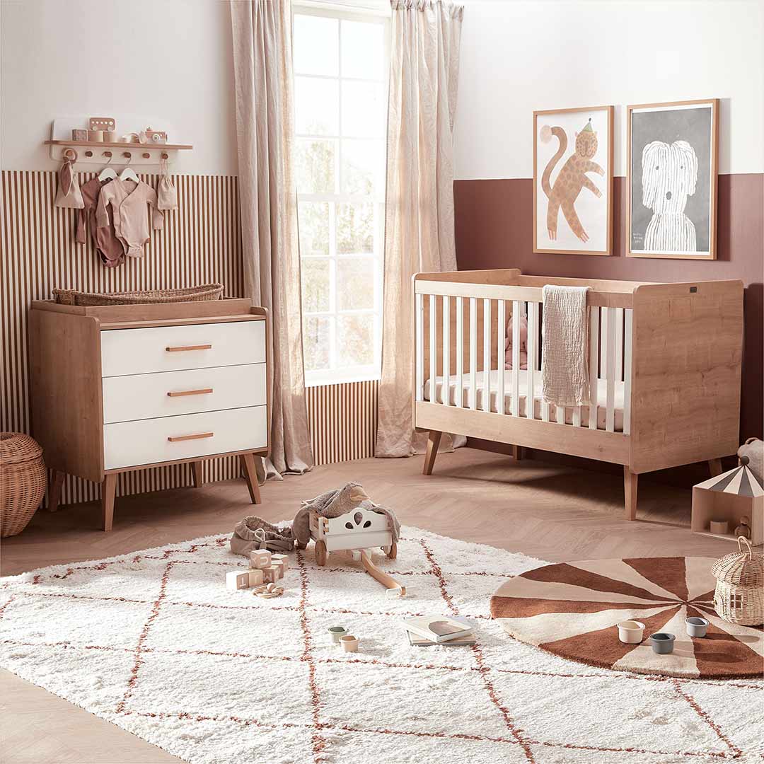 silver-cross-3-piece-furniture-set-westport-lifestyle-14_d97cd0e3-e5ab-4cd0-b074-246f67d5d347-Natural Baby Shower