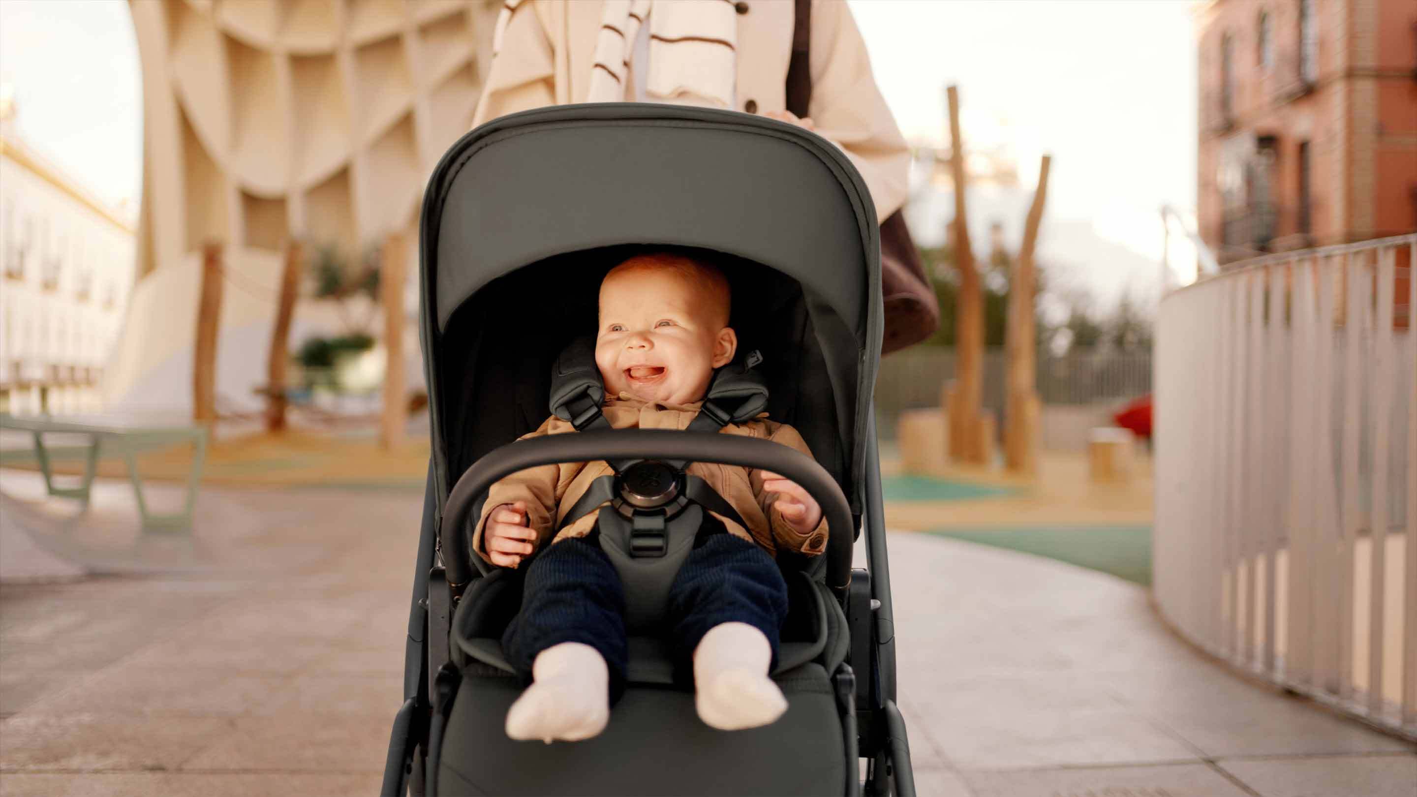 silver-cross-breez-hero-banner | Natural Baby Shower