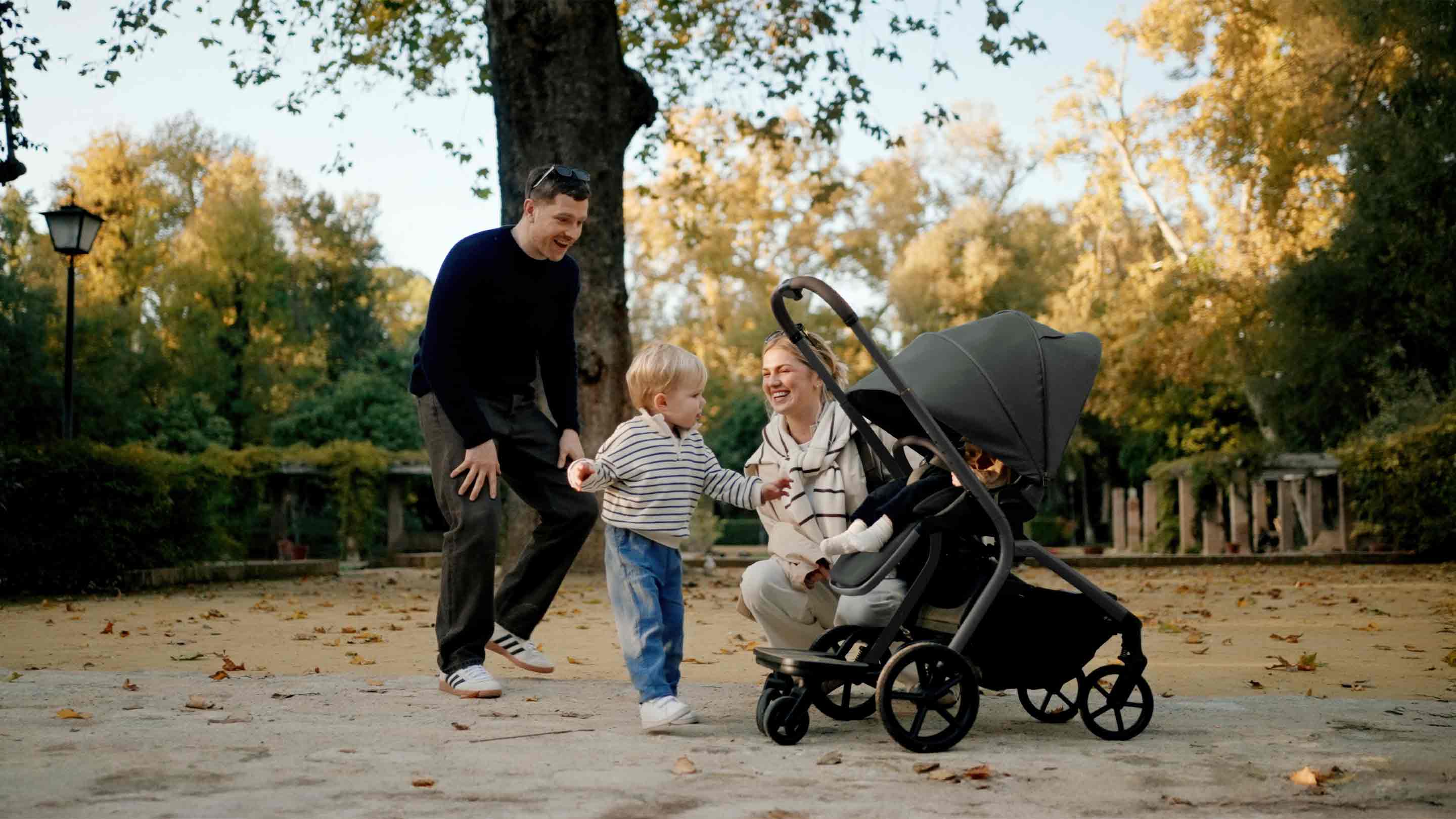 silver-cross-breeze-hero-banner | Natural Baby Shower