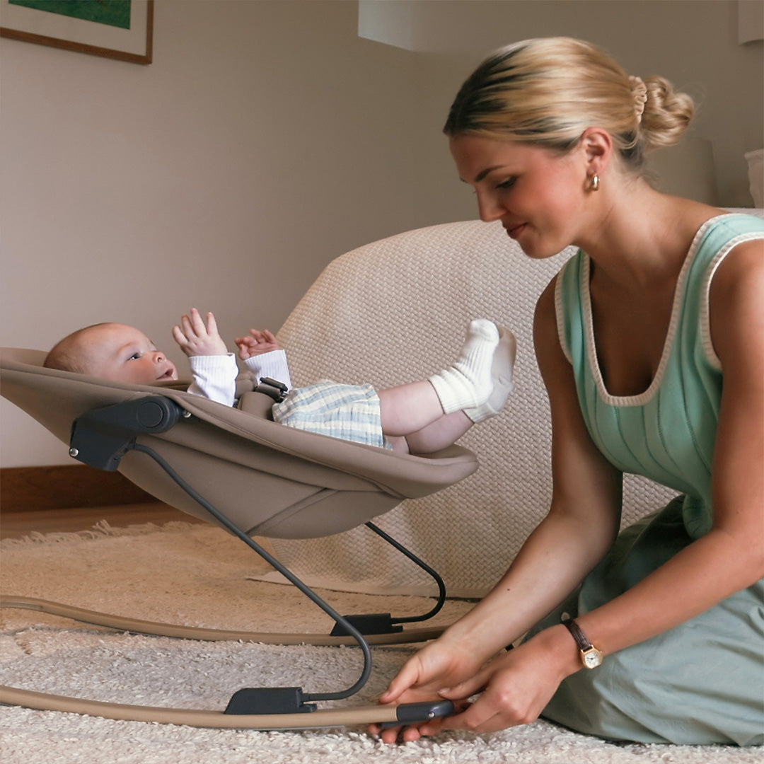 Silver Cross Nest & Nurture 4-in-1 Highchair and Bouncer - Biscuit-Highchairs-Biscuit- | Natural Baby Shower