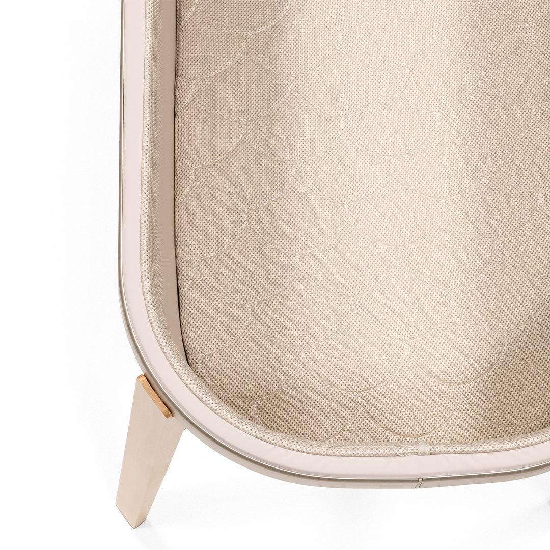 stokke-snoozi-bassinet-sandy-beige-flat_5419ecfd-9815-4c5f-80d9-594644c63792 | Natural Baby Shower