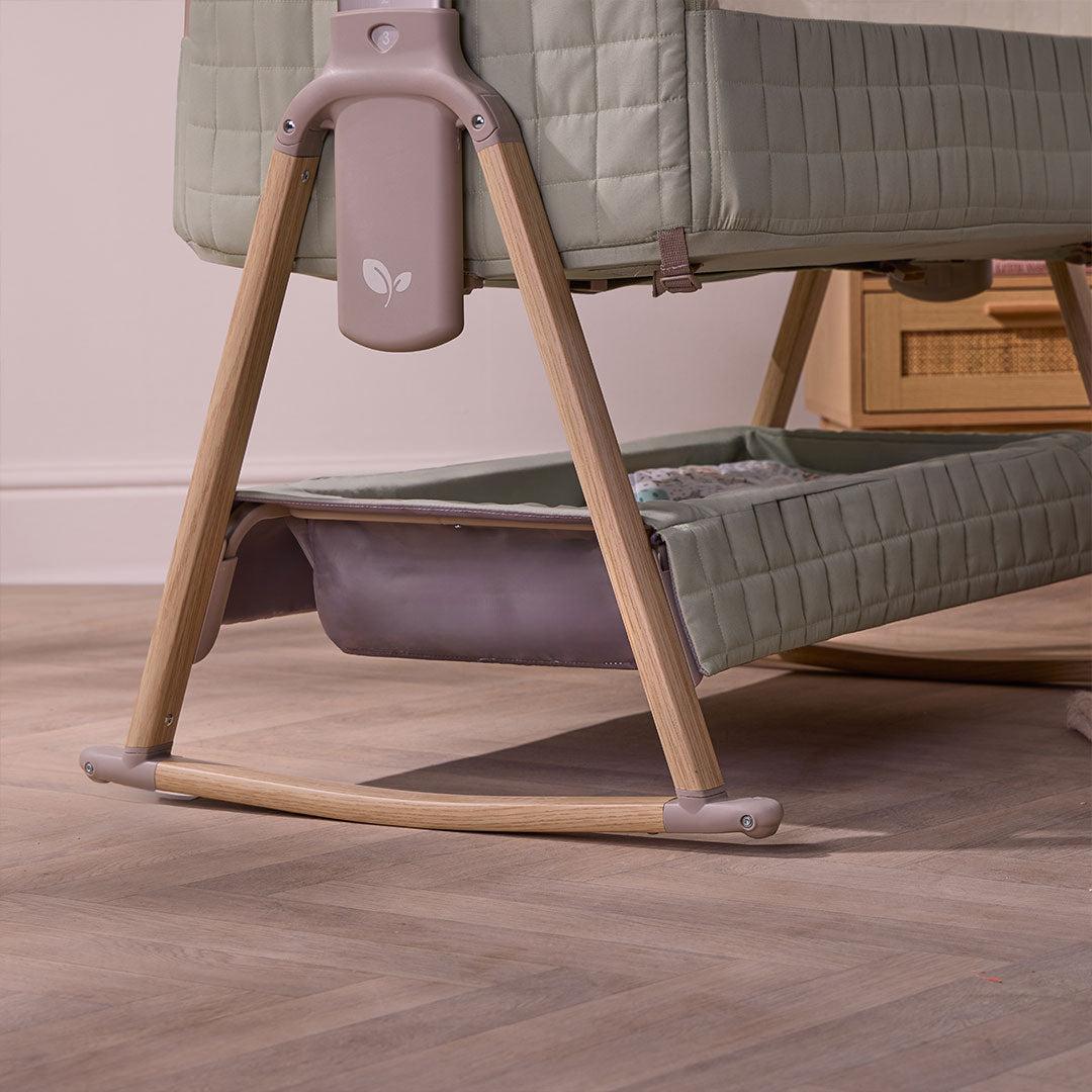 Katie　BABY-SITS! CoZee Zen Bedside Crib - Eucalyptus | Tutti Bambini